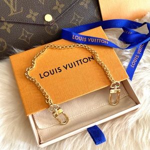 💖HP!💖Louis Vuitton Gold 12” Extender Chain 5 Piece Set